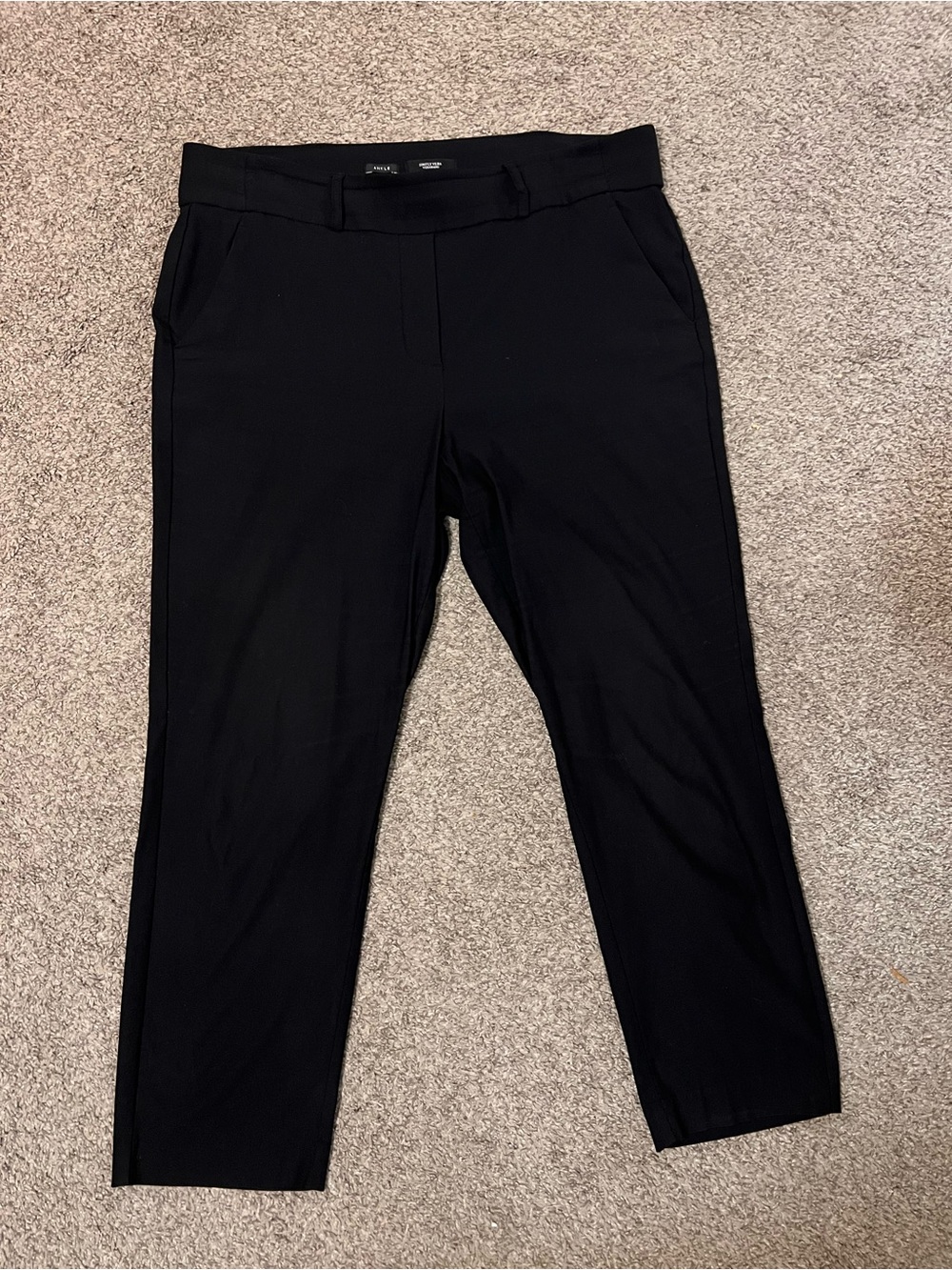 Simply Vera Vera Wang black ankle pants, size large